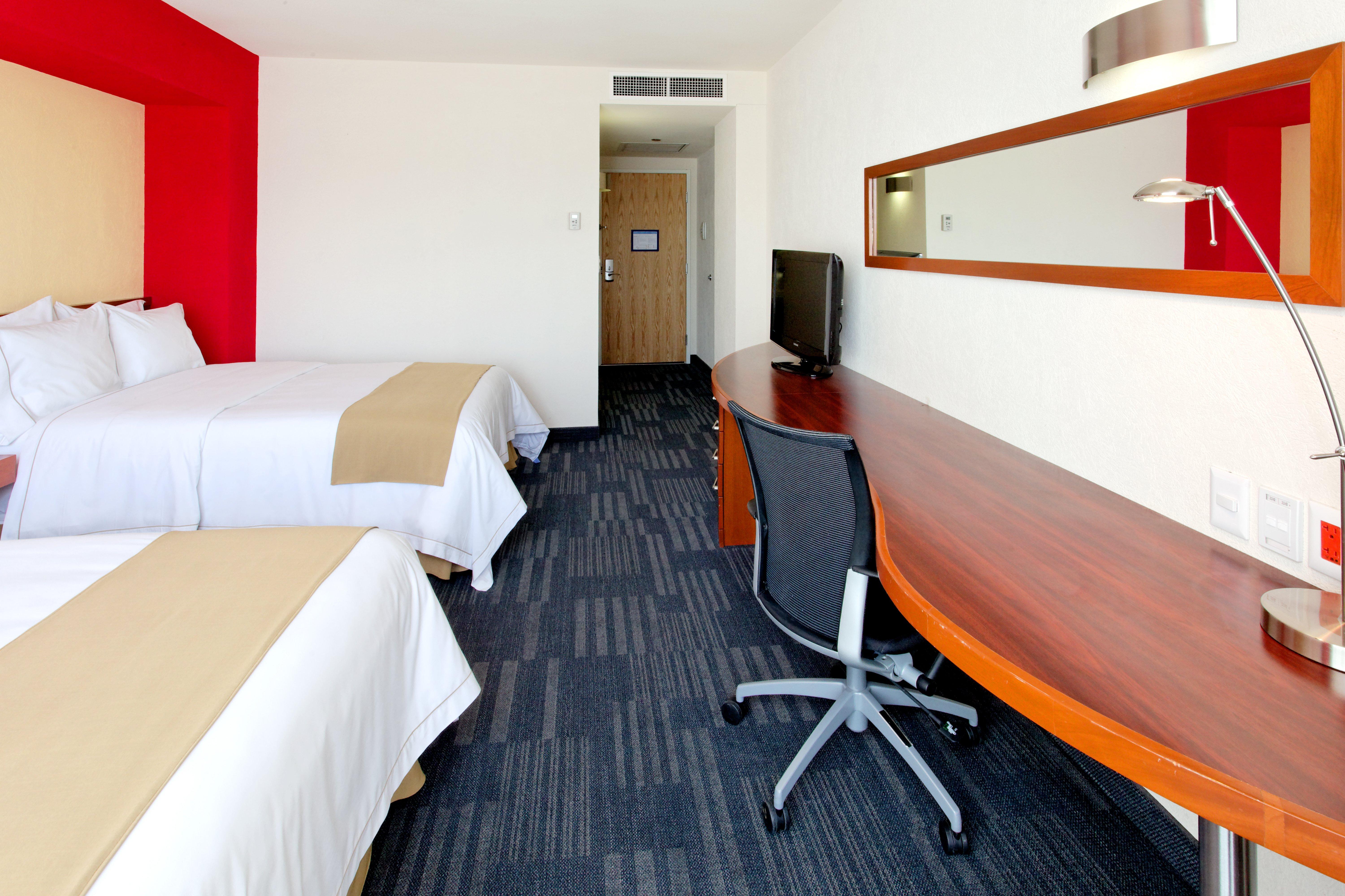 Holiday Inn Express Guadalajara Expo By Ihg Запопан Екстериор снимка