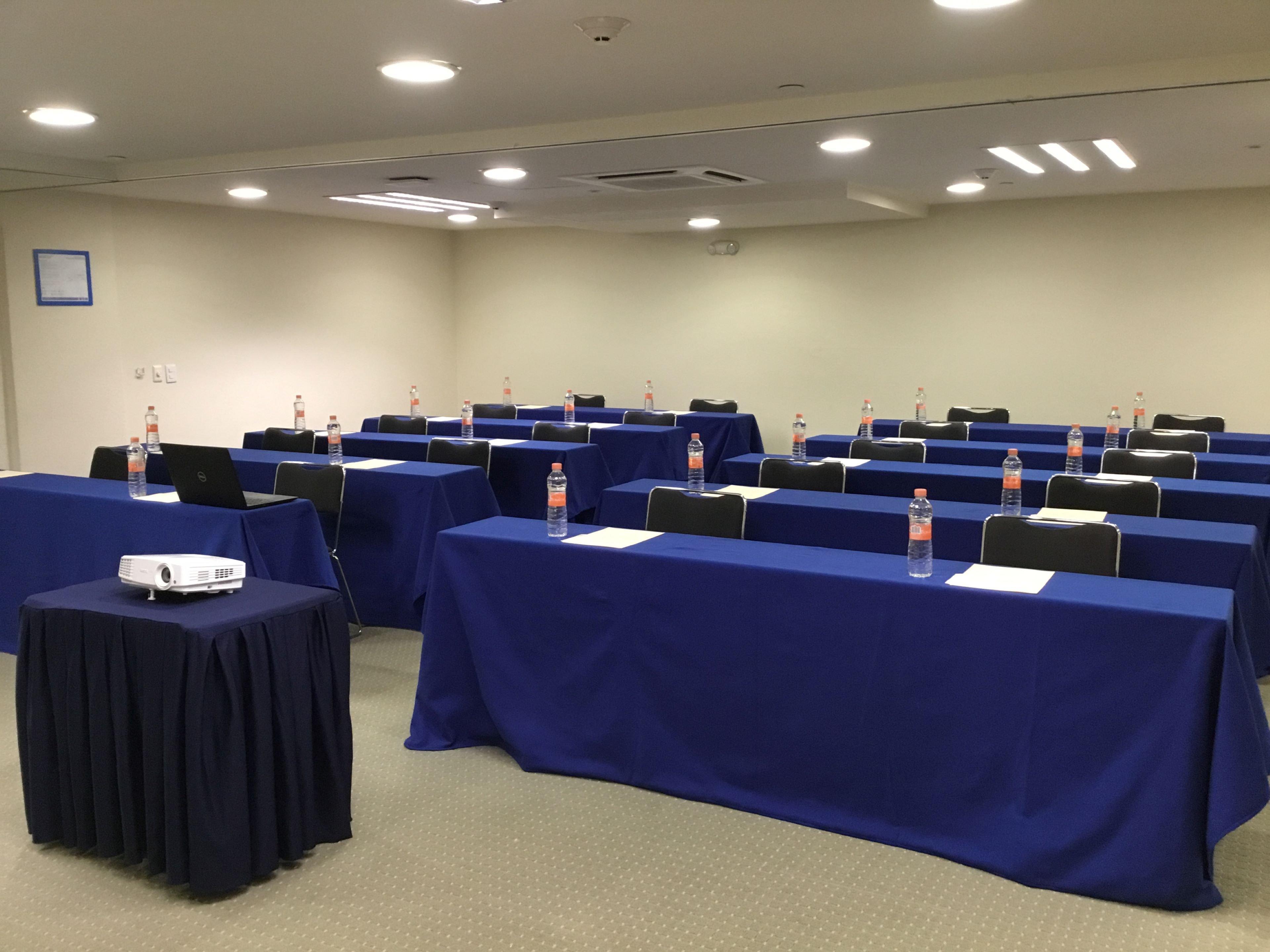 Holiday Inn Express Guadalajara Expo By Ihg Запопан Екстериор снимка