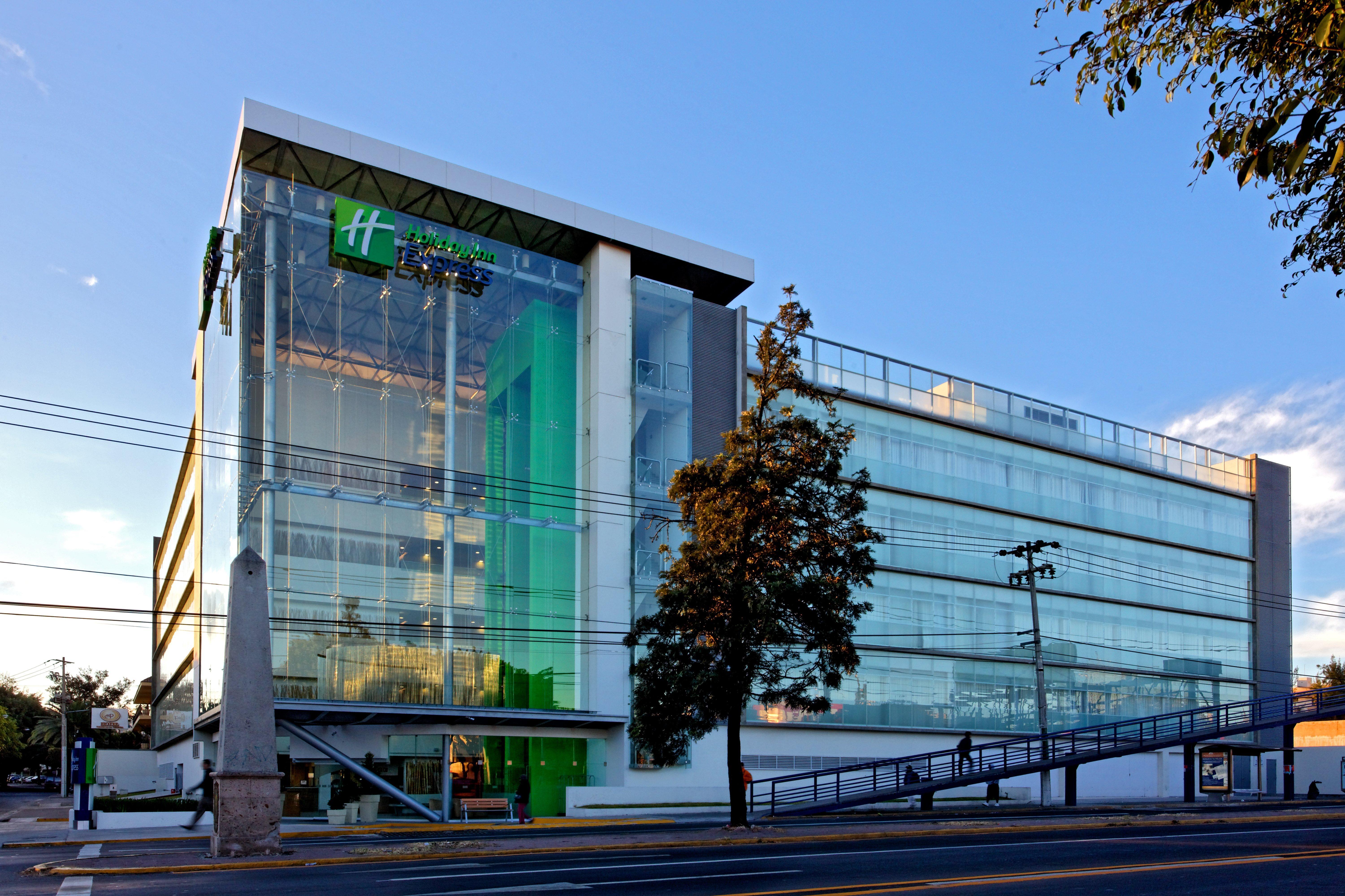 Holiday Inn Express Guadalajara Expo By Ihg Запопан Екстериор снимка