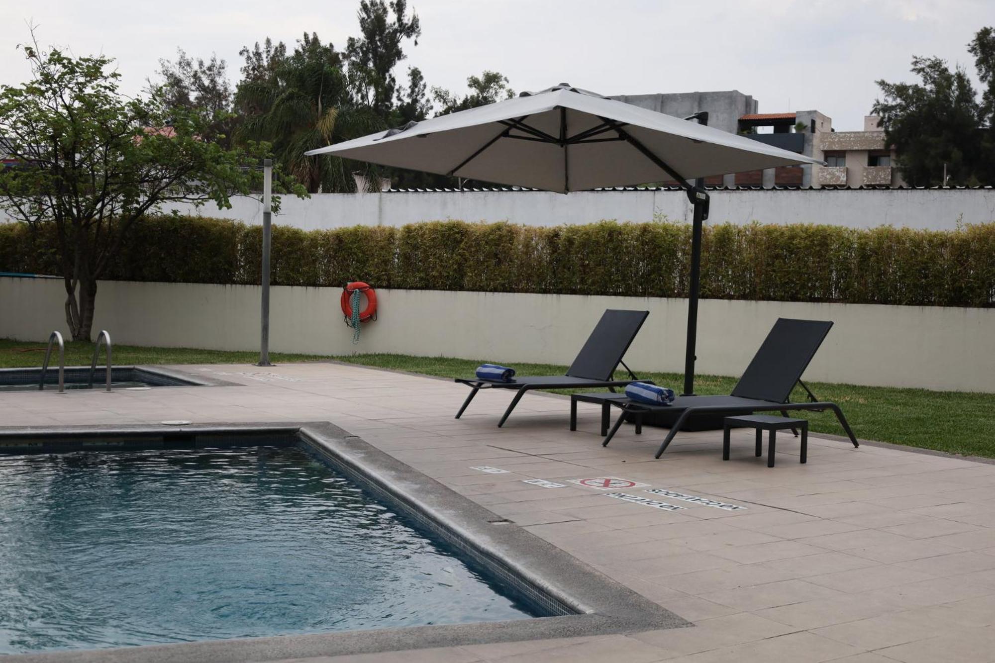 Holiday Inn Express Guadalajara Expo By Ihg Запопан Екстериор снимка