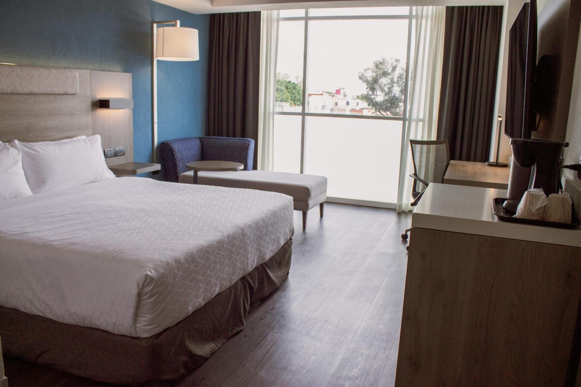 Holiday Inn Express Guadalajara Expo By Ihg Запопан Екстериор снимка
